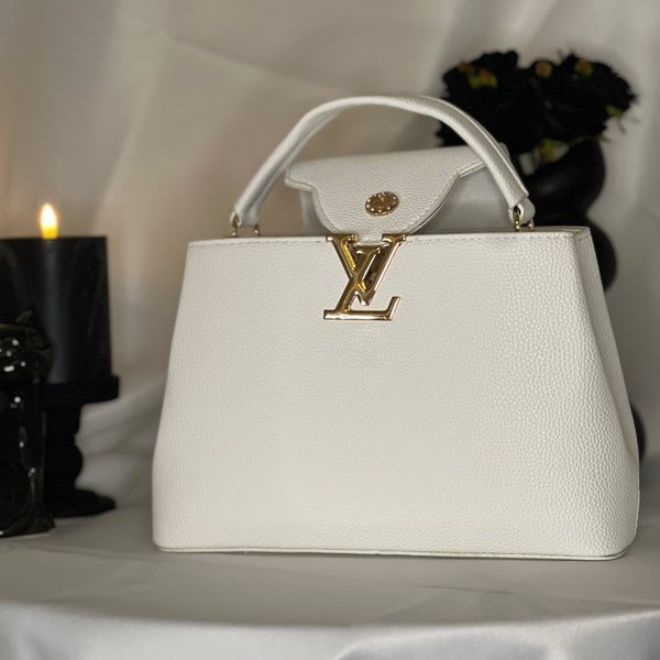 Lv مع علبة وشهادة