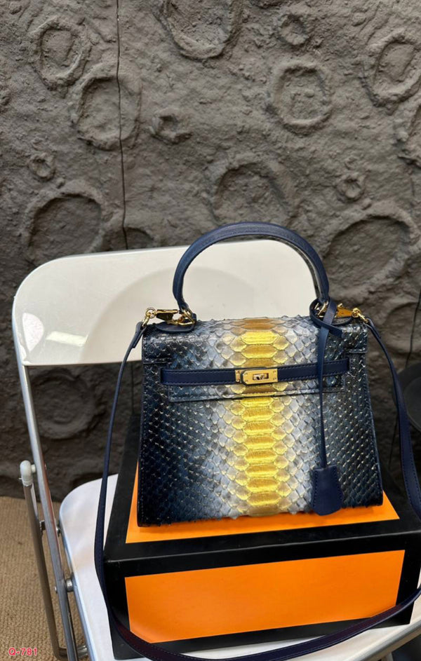 Hermes مع علبة وشهادة
