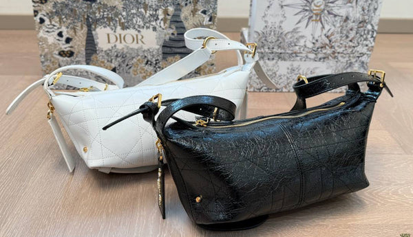 Dior مع علبه وشهادة